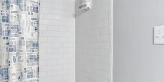 103 St Charles Gallery 4