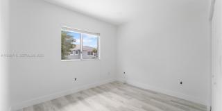 379 NE 31st Ave Gallery 20