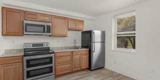 Lovely 3 Bedroom 2 Bathroom Rowhome for Rent Gallery 4