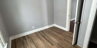 319 Commercial st Gallery 6