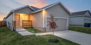 This beautiful single-story home has 4 bedrooms, 2 baths, vinyl flooring throughout, an open floor plan Gallery 3