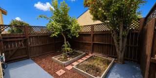 Todd Ranch Townhome- Overlooking The Community Pool! Gallery 24