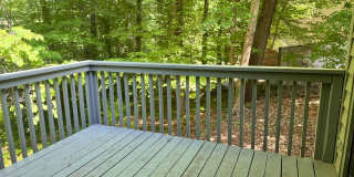1 Bedroom, 1 Bathroom Townhouse in High Point! Gallery 18