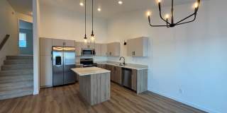 3 Bed 3 Bath Townhome Gallery 1