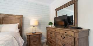 275 Palm Avenue Gallery 22