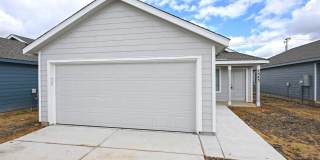 1543 Silver Creek Gallery 1