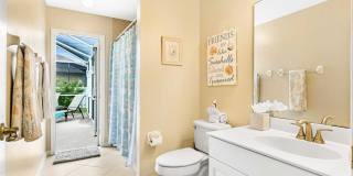 4226 SW 14th Place Gallery 14