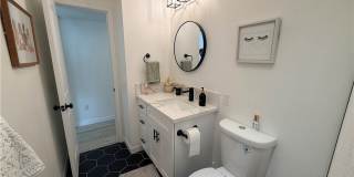 812 E Washington Gallery 9