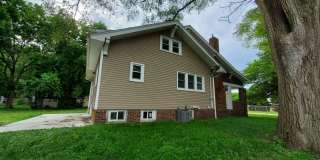 Large 3 Bedroom Home near Iowa State Fairgrounds! Gallery 24