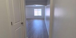 Remodeled 3 Bed / 2.5 Bath Townhome in Great Location Gallery 3