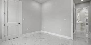 9 OAK GLEN Gallery 26