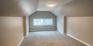 8000 S Woodlawn Avenue Gallery 11