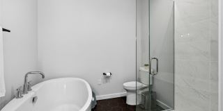 215 N Sarah Street Gallery 21