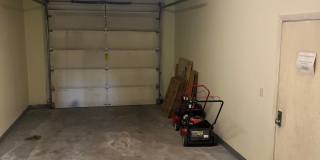 Partially furnished/heat included/4 bedroom Gallery 8