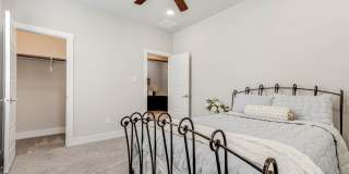 211 Claremont Gallery 10