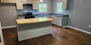 *Knoxville 37917 - FIVE bedroom, 2 bath newly remodeled home - Call Brad Croisdale (865) 805-9964 Gallery 7