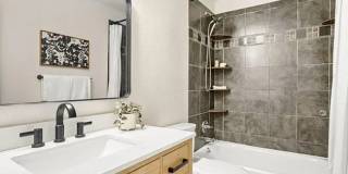 Beautiful, Newly Remodeled Home In Great Location! Gallery 19