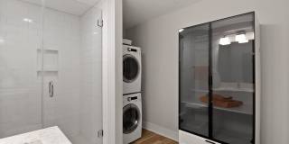 Modern and Updated Furnished 1 Bed 1 Bath Gallery 21