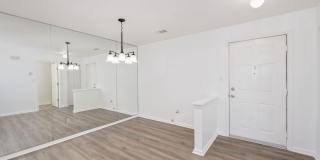 1025 GARDENVIEW LOOP #301 Gallery 4