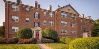 Shaker Lakes Apartments Gallery 1