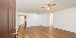 0957 - Xanadu Gallery 4