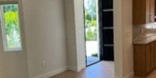 13338 Magnolia Boulevard Gallery 7