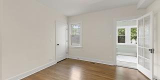 285 Hill Avenue Gallery 8