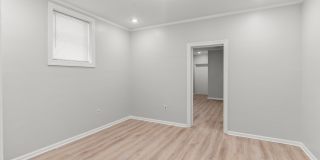 2700 NORTH Avenue Gallery 11