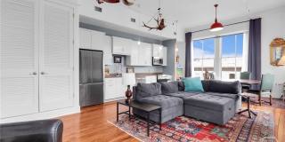 101 Barnard Street unit: 302 Gallery 11