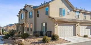 Modern Desert Living in a Bright & Spacious Townhome Gallery 1