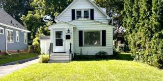 Charming 2-bed/ 2-bath home available near Mt. Hope! Gallery 1