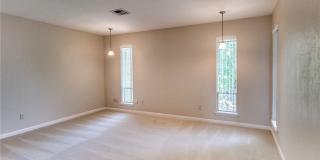 1533 Glenbrook Drive Gallery 10