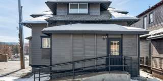 FULLY FURNISHED HISTORIC CHARMER BETWEEN UNR & DOWNTOWN – UTILITIES INCLUDED, MODERN UPGRADES, PRIME LOCATION Gallery 44
