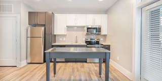 The Boulevard Gallery 29