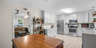 Southside Savannah Gem – 4BR Home in Windsor Forest with Sunroom & Patio Gallery 33