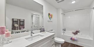 Levante Apartments Homes Gallery 22