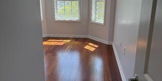 102 E Elizabeth Ave Gallery 28