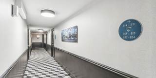 Oliver on LaSalle Gallery 26