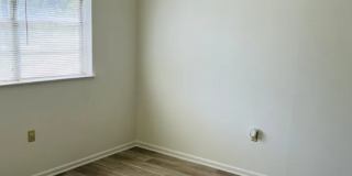 110 Azalea Gallery 3