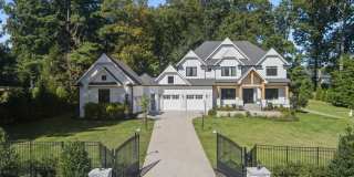 608 WALKER Road Gallery 1