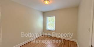 2417 Bay St. Gallery 15