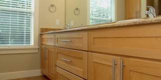 UT PRE-LEASE: Beautiful, Recently Constructed 6 bed/ 4 ba home in North Loop Area, Mins to UT Gallery 15