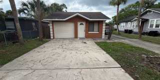 Spacious Duplex in Orlando’s Trendy Milk District with Garage and Washer/Dryer! Gallery 1