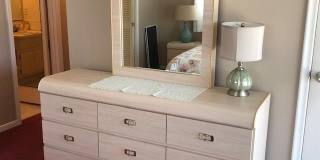 210 Horizon Street E Gallery 19