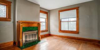 **For Lease: 908 E 31st St – Spacious 5‑Bedroom Historic Home in Central Kansas City** Gallery 13