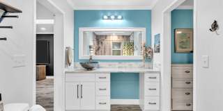 6 NE Bay Court Gallery 26