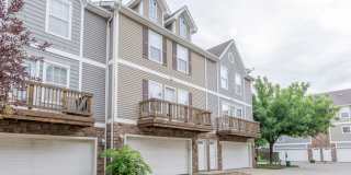 2 Bedroom 2 Bathroom Town House - End Unit Gallery 81