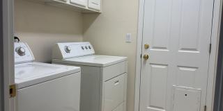 BEAUTIFUL SINGLE STORY 3+BD, 2.5 BA, & 3 CAR GARAGE! Gallery 15