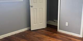 Charming 2BR Duplex in Wharton Gallery 1