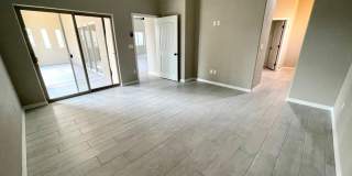 Beautiful 3 Bedroom Home on Desert Lakes Golf Course! Gallery 32